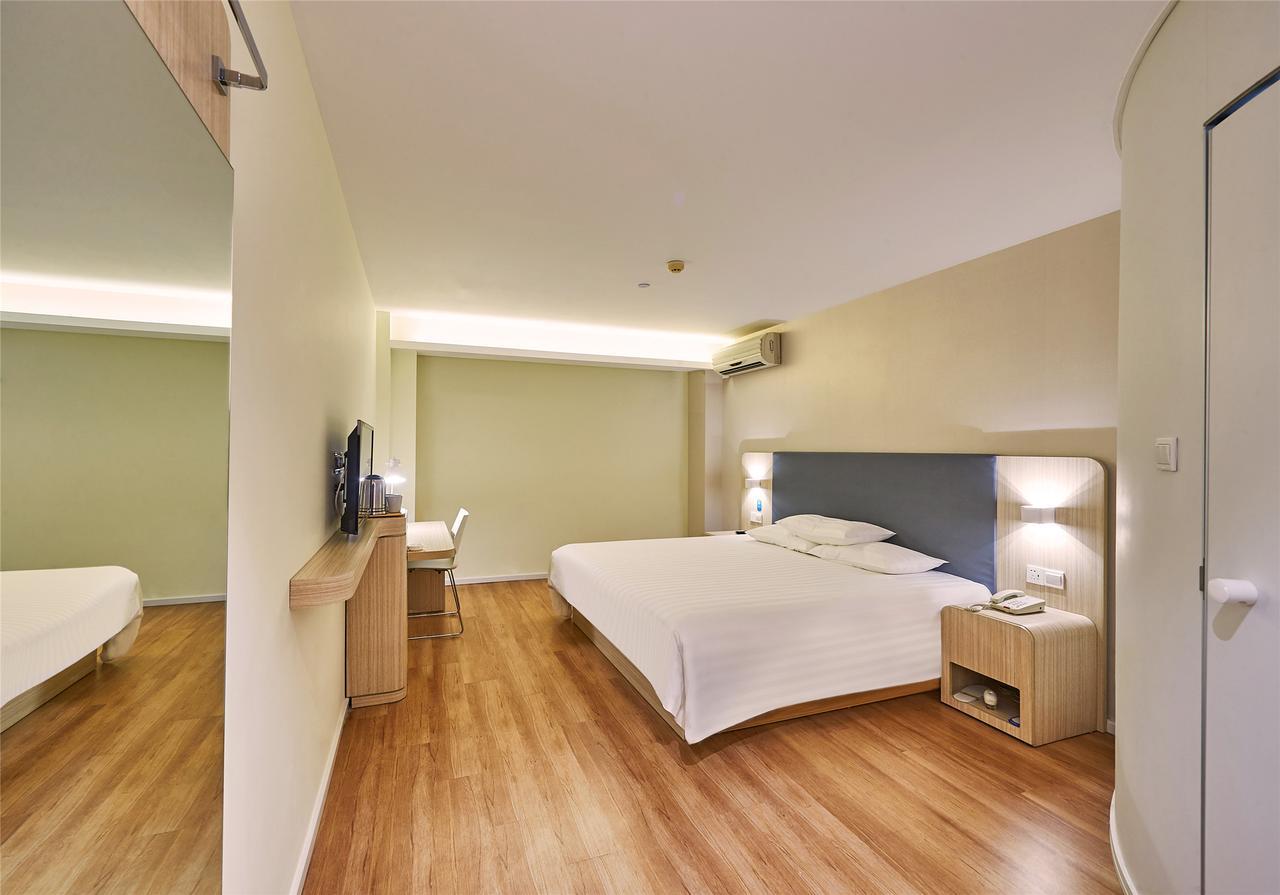 Hanting Hotel Qingdao Zhanqiao Railway Station Kültér fotó