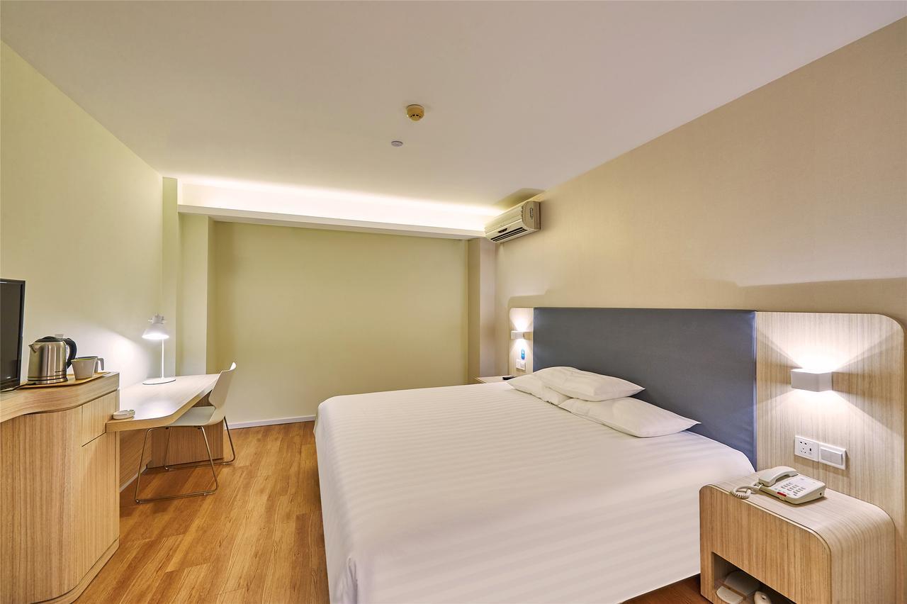 Hanting Hotel Qingdao Zhanqiao Railway Station Kültér fotó